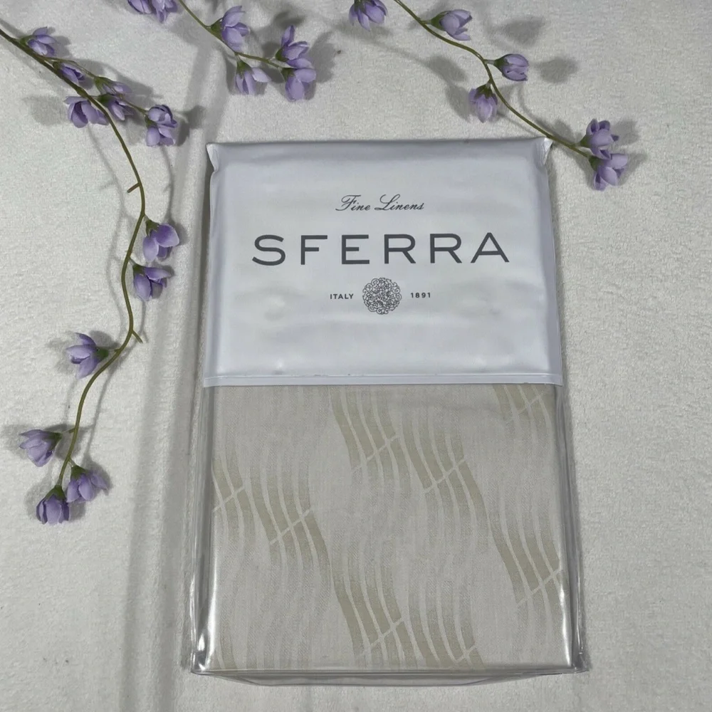 NIB SFERRA Vissio [‎ 1 Standard ] Pillow Sham in Champagne [ 21 x 26 ]